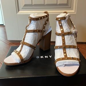 DKNY women heels in box